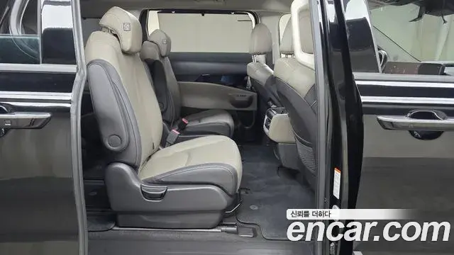 Kia Carnival 2024 — Photo 11/20