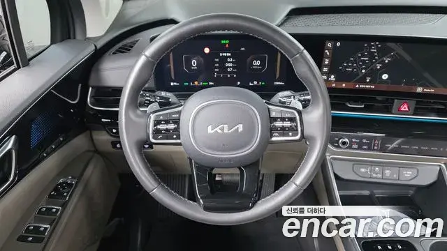 Kia Carnival 2024 — Photo 14/20