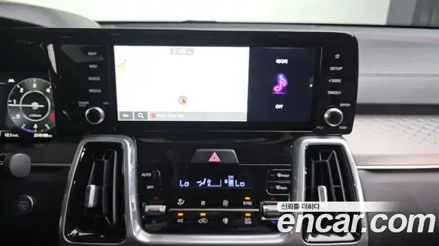 Kia Sorento 2022 — Фото 14/20