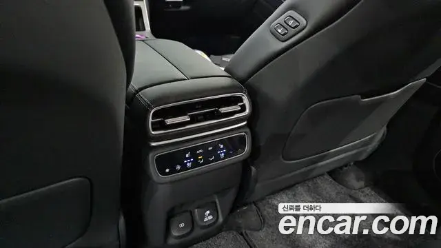 Genesis GV80 2025 — Photo 18/20