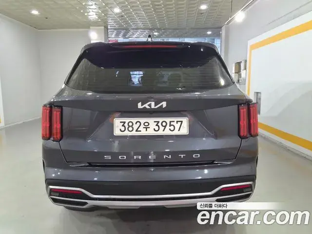 Kia Sorento 2022 — Photo 2/20