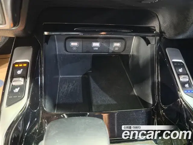 Kia Sorento 2022 — Photo 15/20