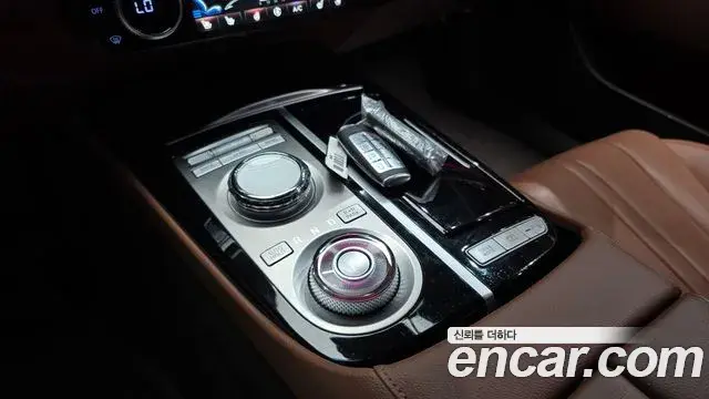 Genesis Electrified G80 2023 — Photo 9/20