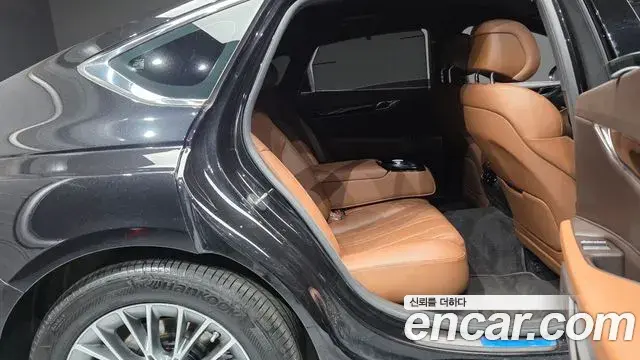 Genesis Electrified G80 2023 — Photo 12/20