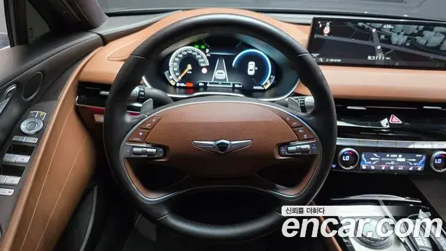 Genesis Electrified G80 2023 — Photo 13/20
