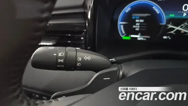 Toyota Camry 2025 — Photo 14/33