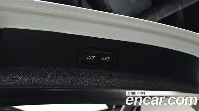 Volvo XC90 2020 — Şəkil 11/41
