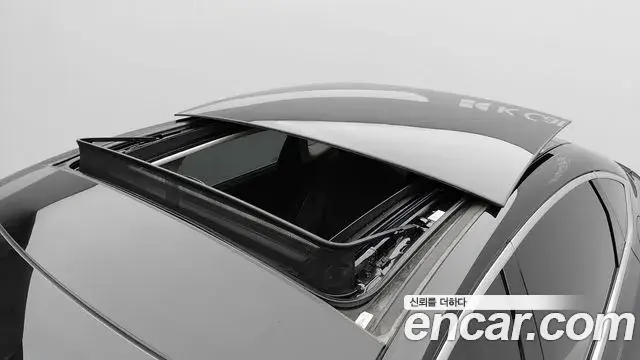 Genesis Electrified G80 2021 — Photo 18/20