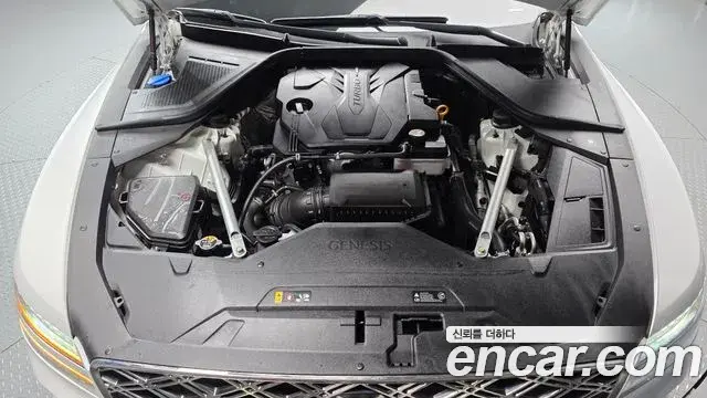 Genesis Electrified G80 2024 — Photo 6/20