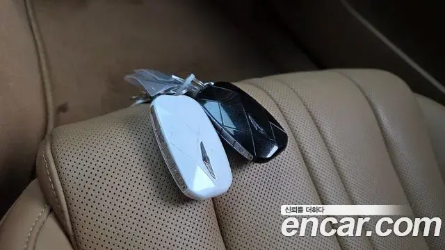Genesis Electrified G80 2024 — Photo 20/20
