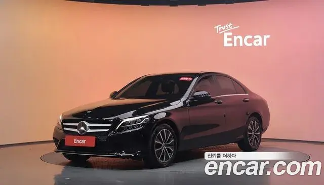 Mercedes-Benz C-Class 2019 — Фото 1/20