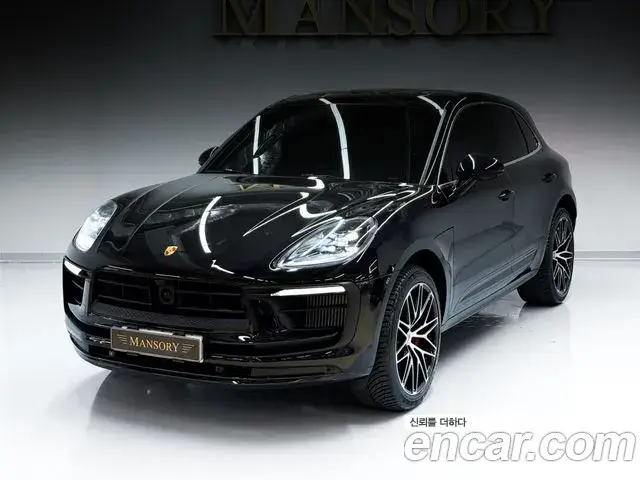 Porsche Macan, 2022