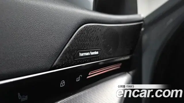 BMW 5 Series 2024 — Photo 19/20