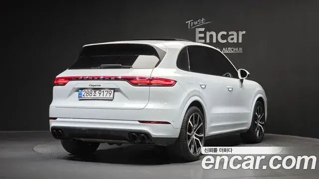 Porsche Cayenne, 2023