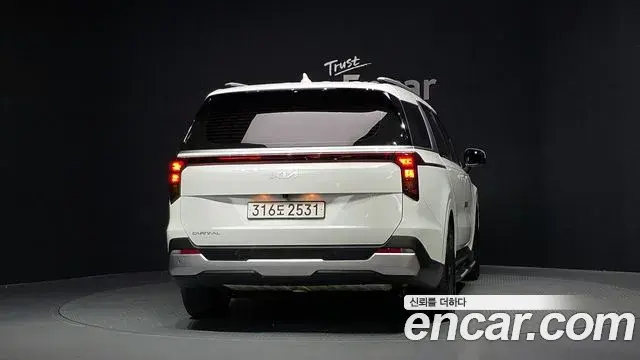 Kia Carnival 2024 — Фото 4/20