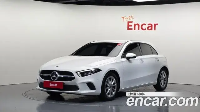 Mercedes-Benz A-Class 2019 — Фото 1/20
