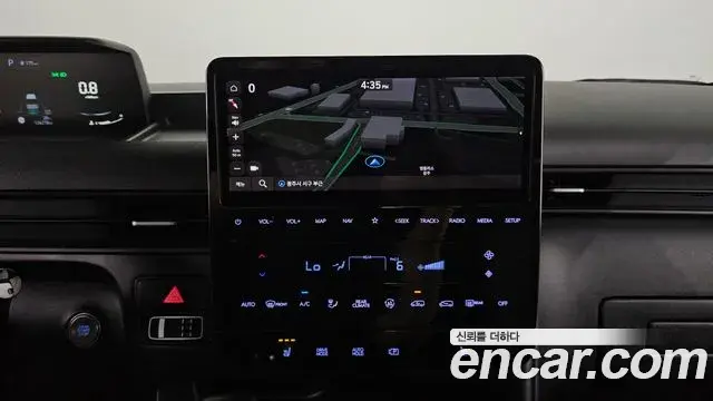 Hyundai Staria 2022 — Фото 13/20