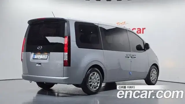 Hyundai Staria, 2024