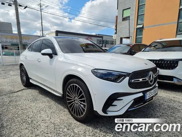 Mercedes-Benz GLC-Class 2024 — Photo 9/17