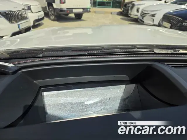 Mercedes-Benz GLC-Class 2024 — Photo 8/17