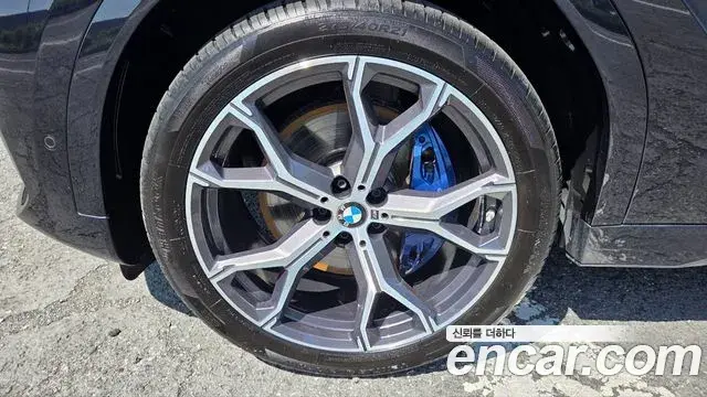 BMW X6 2023 — Фото 4/20