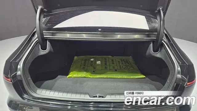 Hyundai Grandeur 2023 — Photo 20/20