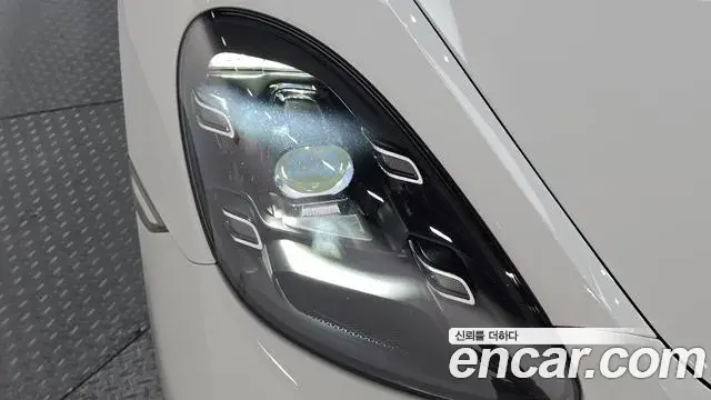 Porsche 718 Cayman 2019 — ფოტო 15/36
