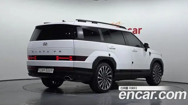 Hyundai Santa Fe 2024 — Photo 2/20