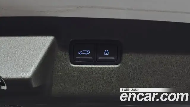 Hyundai Santa Fe 2024 — Photo 17/20