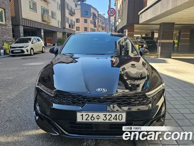 Kia K5 2021 — ფოტო 14/14