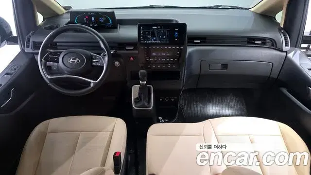 Hyundai Staria 2025 — Фото 7/20