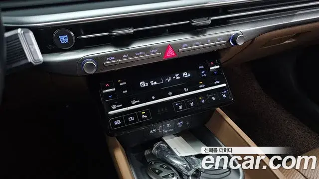 Hyundai Grandeur 2023 — Фото 17/20
