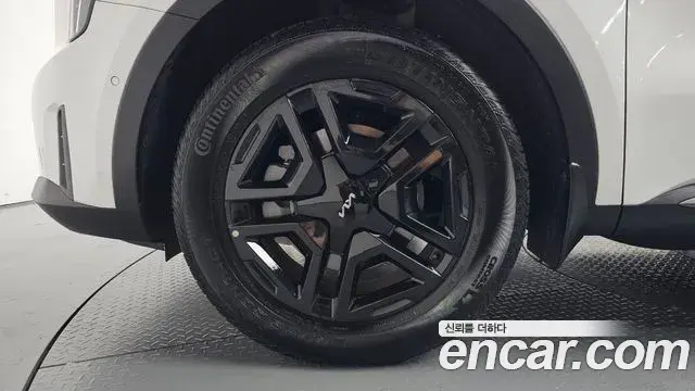 Kia Sorento 2024 — Photo 5/20