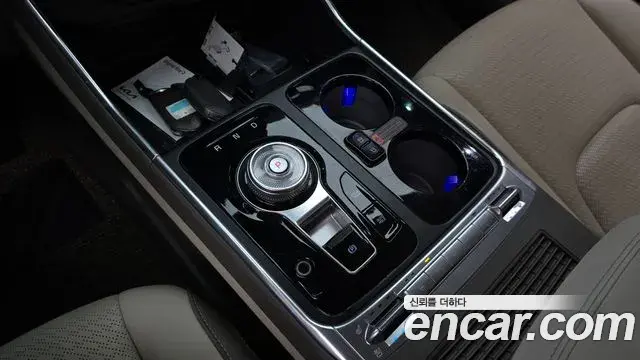 Kia Carnival 2024 — Şəkil 12/37