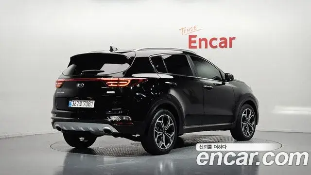 Kia Sportage The Bold 2019 — Фото 2/20