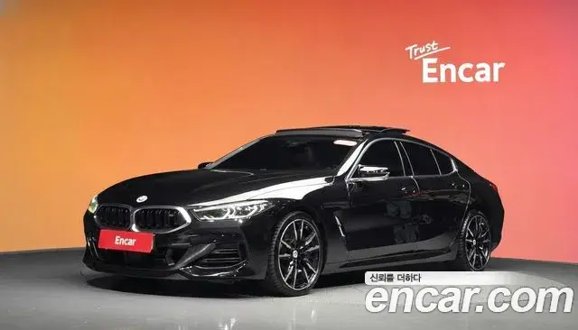 BMW 8 Series 2022 — Фото 1/20