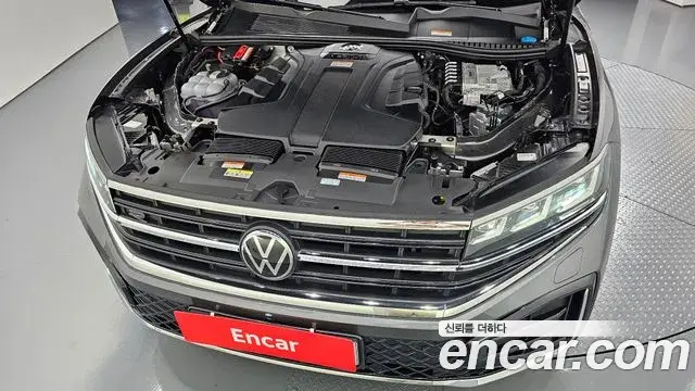 Volkswagen Touareg 2024 — Şəkil 1/50