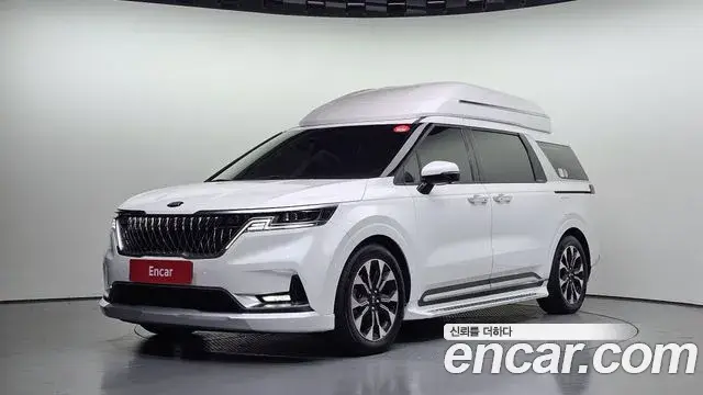 Kia Carnival 2021 — Фото 1/20