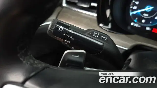 Kia K5 2023 — Photo 15/38