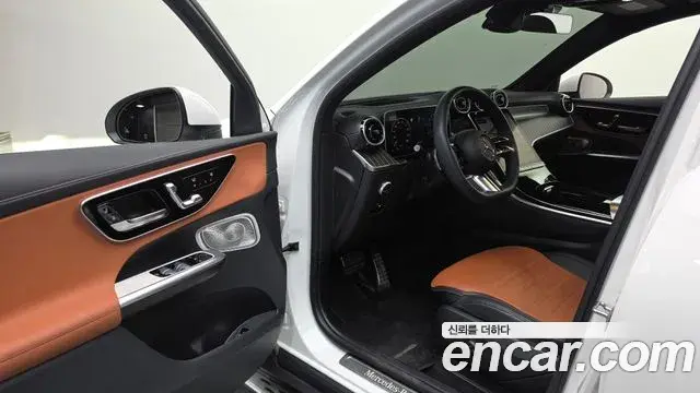 Mercedes-Benz GLC-Class 2023 — Фото 10/20