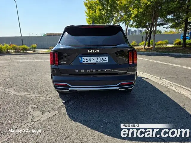 Kia Sorento 2021 — Фото 2/20