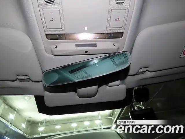 Land Rover Defender 2020 — Фото 16/20