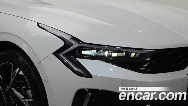 Kia K5 2024 — ფოტო 6/32
