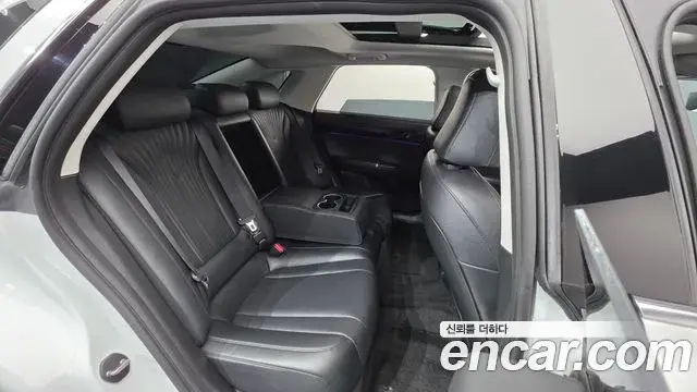 Hyundai Grandeur 2023 — Фото 19/20