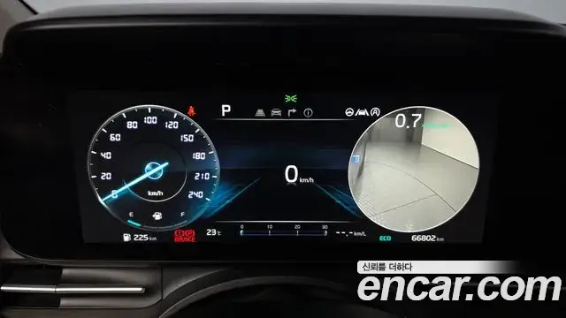 Kia Carnival 2022 — Photo 8/20