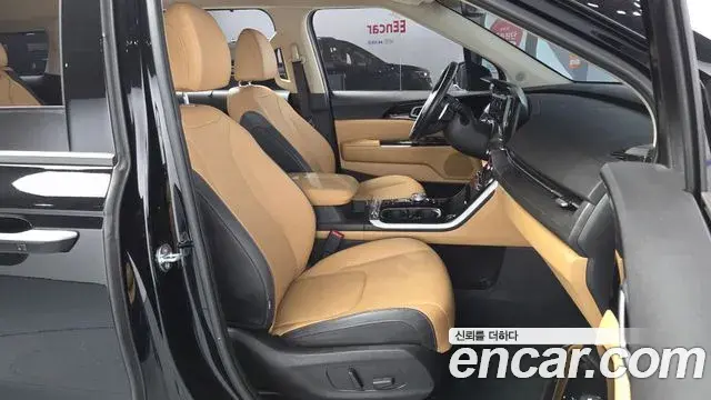 Kia Carnival 2022 — Photo 11/20