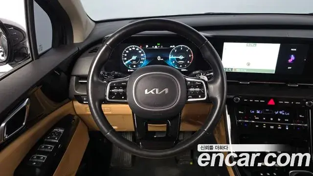 Kia Carnival 2022 — Photo 13/20