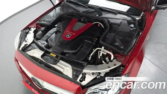 Mercedes-Benz C-Class 2019 — Photo 6/20