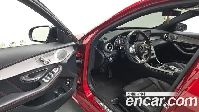 Mercedes-Benz C-Class 2019 — Photo 10/20