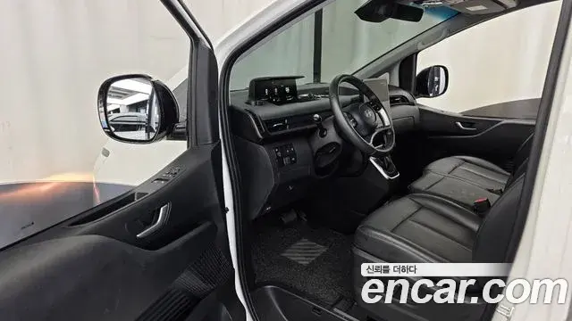 Hyundai Staria 2025 — ფოტო 10/20